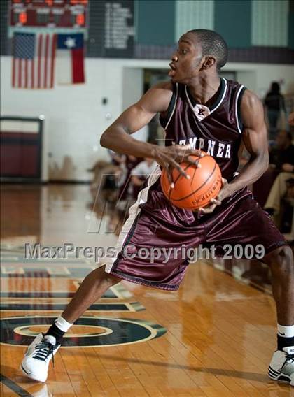 Thumbnail 1 in Cinco Ranch vs. Kempner (McDonald's Invitational) photogallery.