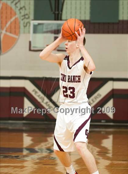 Thumbnail 2 in Cinco Ranch vs. Kempner (McDonald's Invitational) photogallery.