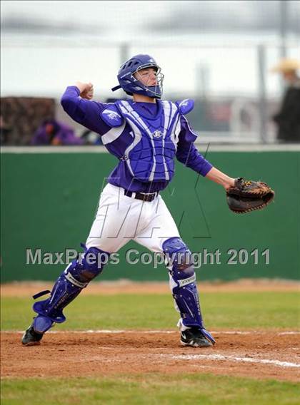 Thumbnail 2 in Bonham vs Pilot Point (Farmersville Tournament) photogallery.