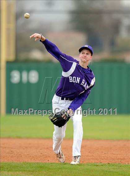 Thumbnail 3 in Bonham vs Pilot Point (Farmersville Tournament) photogallery.