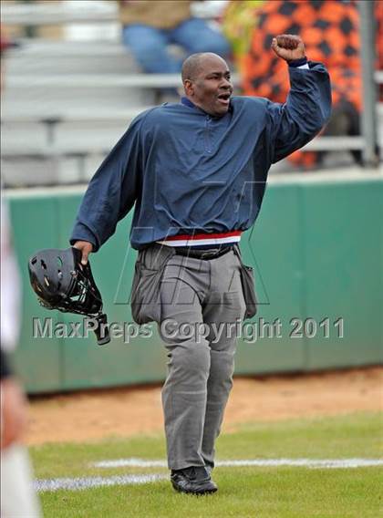 Thumbnail 3 in Bonham vs Pilot Point (Farmersville Tournament) photogallery.