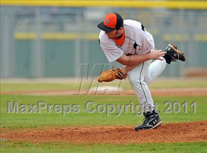 Thumbnail 2 in Bonham vs Pilot Point (Farmersville Tournament) photogallery.