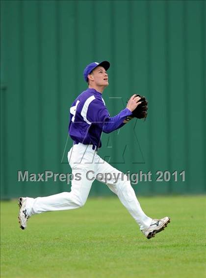 Thumbnail 2 in Bonham vs Pilot Point (Farmersville Tournament) photogallery.