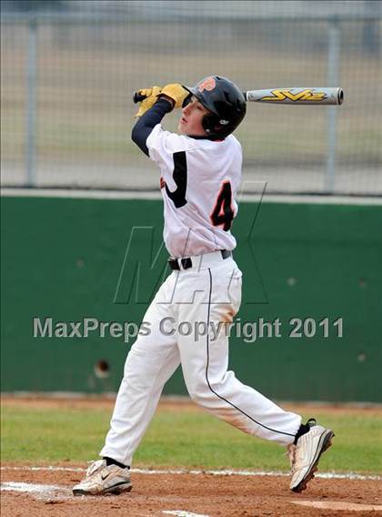 Thumbnail 1 in Bonham vs Pilot Point (Farmersville Tournament) photogallery.