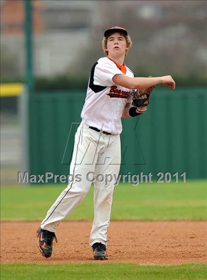 Thumbnail 2 in Bonham vs Pilot Point (Farmersville Tournament) photogallery.