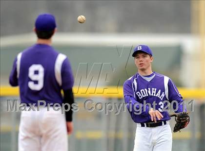 Thumbnail 3 in Bonham vs Pilot Point (Farmersville Tournament) photogallery.