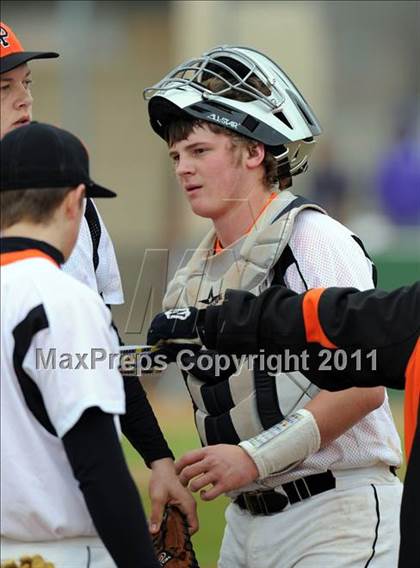 Thumbnail 1 in Bonham vs Pilot Point (Farmersville Tournament) photogallery.