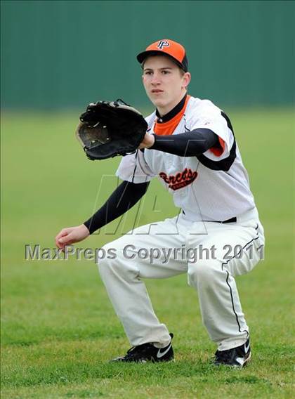 Thumbnail 3 in Bonham vs Pilot Point (Farmersville Tournament) photogallery.