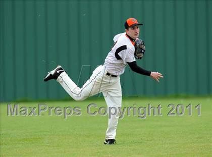 Thumbnail 1 in Bonham vs Pilot Point (Farmersville Tournament) photogallery.