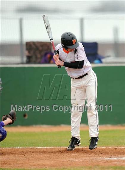 Thumbnail 1 in Bonham vs Pilot Point (Farmersville Tournament) photogallery.