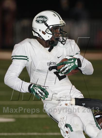 Thumbnail 2 in Miami Central @ Don Bosco Prep photogallery.
