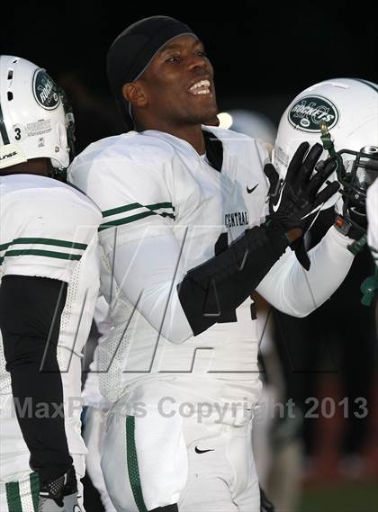 Thumbnail 2 in Miami Central @ Don Bosco Prep photogallery.