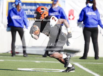 Thumbnail 2 in Arkadelphia vs. Warren (AAA 4A Final) photogallery.