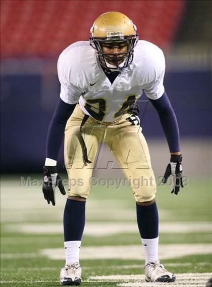 Thumbnail 3 in Hackensack vs. Livingston (NJSIAA North I Group IV Final) photogallery.