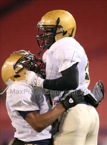 Thumbnail 3 in Hackensack vs. Livingston (NJSIAA North I Group IV Final) photogallery.