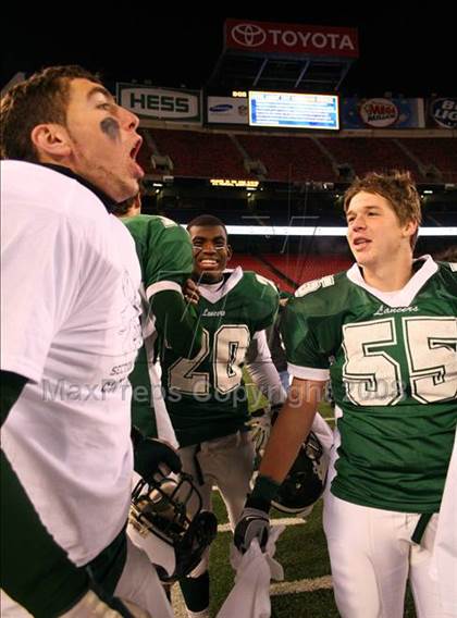 Thumbnail 3 in Hackensack vs. Livingston (NJSIAA North I Group IV Final) photogallery.
