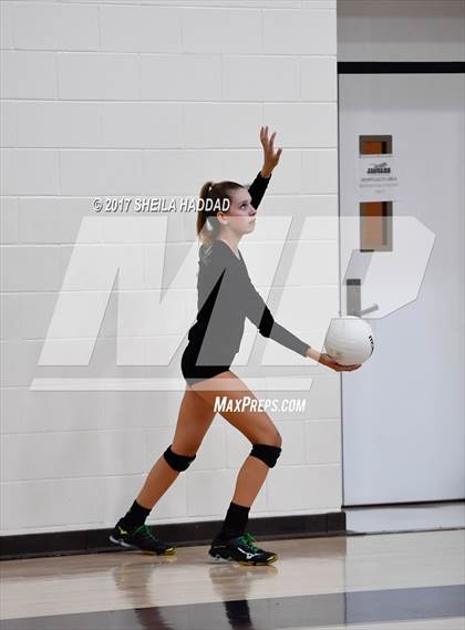 Thumbnail 3 in Riverview vs. Tampa Catholic photogallery.