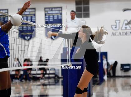 Thumbnail 3 in Riverview vs. Tampa Catholic photogallery.