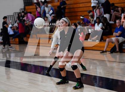 Thumbnail 1 in Riverview vs. Tampa Catholic photogallery.