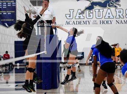 Thumbnail 3 in Riverview vs. Tampa Catholic photogallery.