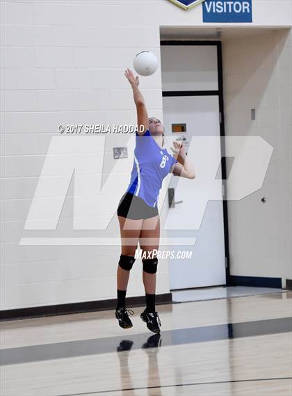 Thumbnail 2 in Riverview vs. Tampa Catholic photogallery.