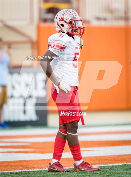 Thumbnail 3 in Lake Travis vs. Judson (UIL 6A D1 Area Playoff) photogallery.