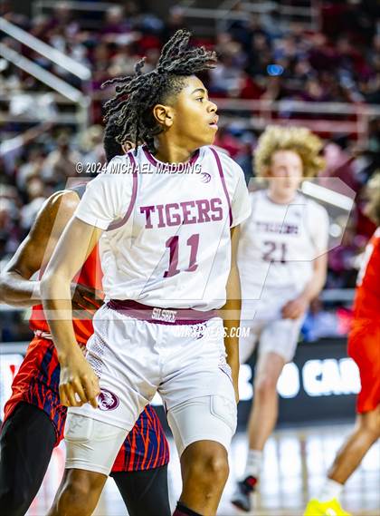 Thumbnail 3 in Silsbee vs. Hardin-Jefferson (UIL 4A Basketball Bi-District) photogallery.