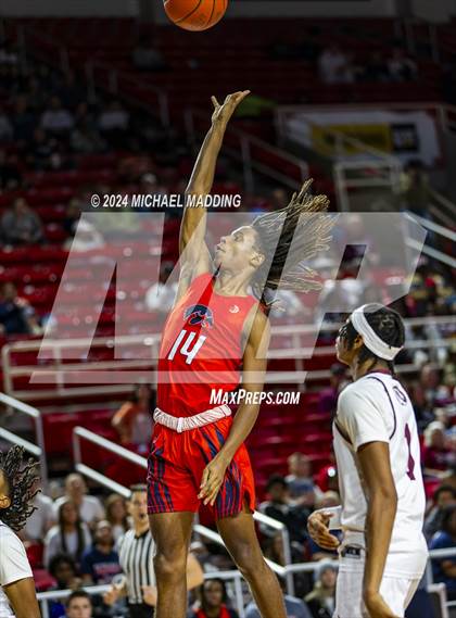 Thumbnail 3 in Silsbee vs. Hardin-Jefferson (UIL 4A Basketball Bi-District) photogallery.