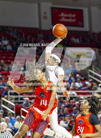 Thumbnail 3 in Silsbee vs. Hardin-Jefferson (UIL 4A Basketball Bi-District) photogallery.