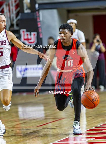 Thumbnail 2 in Silsbee vs. Hardin-Jefferson (UIL 4A Basketball Bi-District) photogallery.