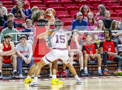 Thumbnail 2 in Silsbee vs. Hardin-Jefferson (UIL 4A Basketball Bi-District) photogallery.
