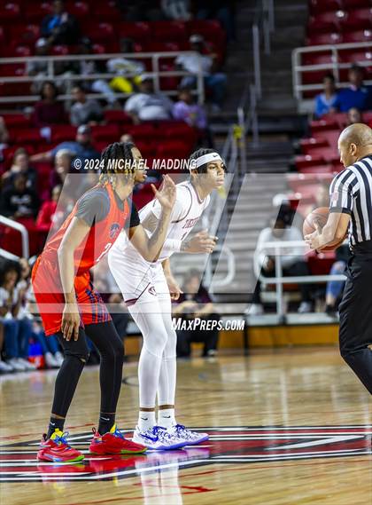 Thumbnail 2 in Silsbee vs. Hardin-Jefferson (UIL 4A Basketball Bi-District) photogallery.