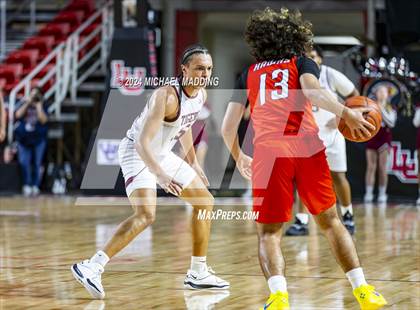 Thumbnail 3 in Silsbee vs. Hardin-Jefferson (UIL 4A Basketball Bi-District) photogallery.