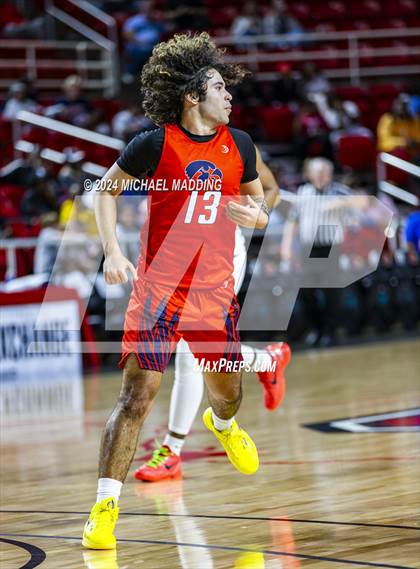 Thumbnail 1 in Silsbee vs. Hardin-Jefferson (UIL 4A Basketball Bi-District) photogallery.