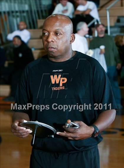 Thumbnail 1 in Tuckahoe vs. Port Chester (Harry Jefferson Holiday Showcase) photogallery.