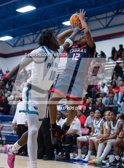 Thumbnail 1 in LEAD Academy vs. Whites Creek (TSSAA Region 2A East Semifinal) photogallery.