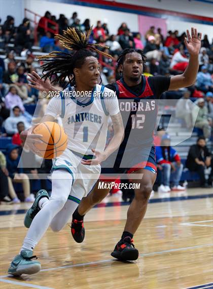 Thumbnail 3 in LEAD Academy vs. Whites Creek (TSSAA Region 2A East Semifinal) photogallery.