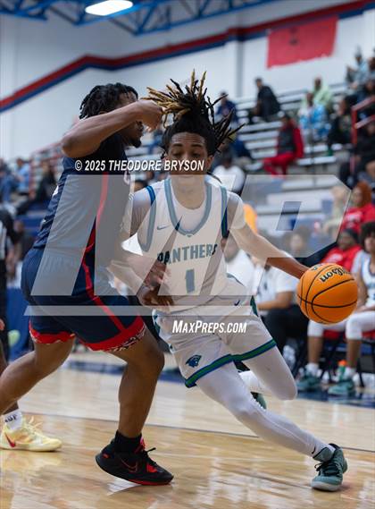 Thumbnail 3 in LEAD Academy vs. Whites Creek (TSSAA Region 2A East Semifinal) photogallery.
