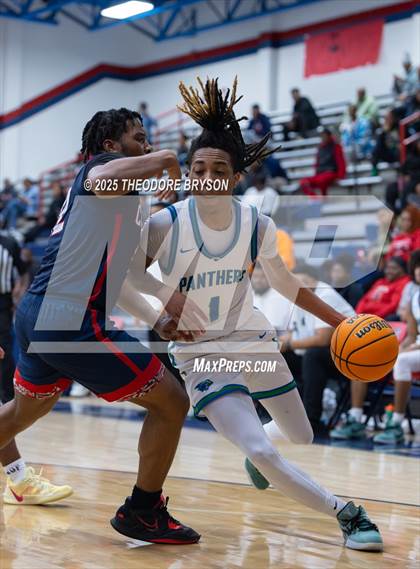 Thumbnail 2 in LEAD Academy vs. Whites Creek (TSSAA Region 2A East Semifinal) photogallery.