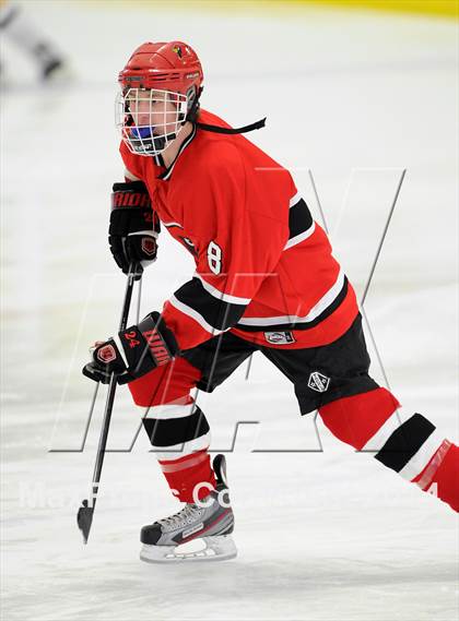 Thumbnail 2 in Trinity Catholic vs. Greenwich (FCIAC Quarterfinal) photogallery.
