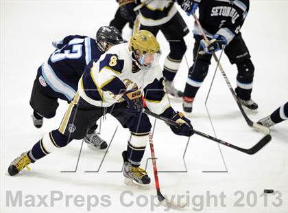 Thumbnail 3 in Seton Hall Prep vs. Notre Dame-Fairfield (Carrano Cup Semifinal) photogallery.