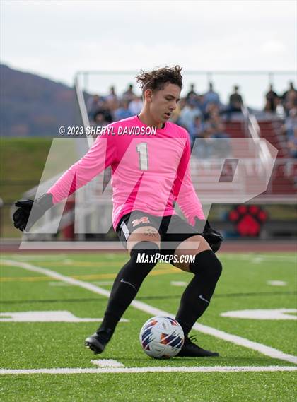 Thumbnail 3 in Midd-West vs. Milton photogallery.