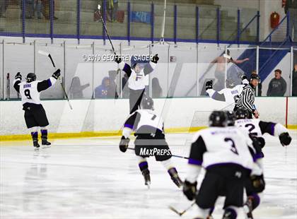 Thumbnail 2 in Dakota Ridge vs. Fort Collins (CHSAA 5A Quarterfinal) photogallery.