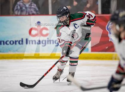 Thumbnail 2 in Pinkerton vs St. Thomas-Dover-Winnacunnet (NHIAA Semifinal) photogallery.