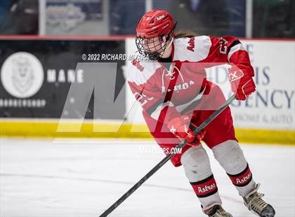 Thumbnail 3 in Pinkerton vs St. Thomas-Dover-Winnacunnet (NHIAA Semifinal) photogallery.