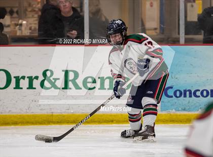 Thumbnail 1 in Pinkerton vs St. Thomas-Dover-Winnacunnet (NHIAA Semifinal) photogallery.