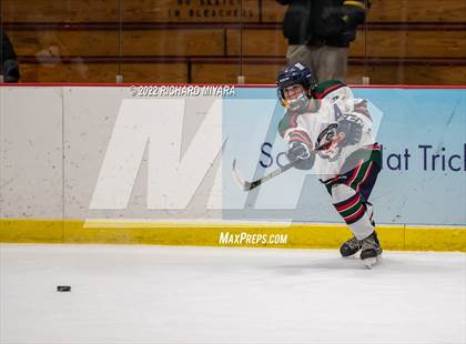 Thumbnail 1 in Pinkerton vs St. Thomas-Dover-Winnacunnet (NHIAA Semifinal) photogallery.