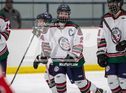 Thumbnail 2 in Pinkerton vs St. Thomas-Dover-Winnacunnet (NHIAA Semifinal) photogallery.