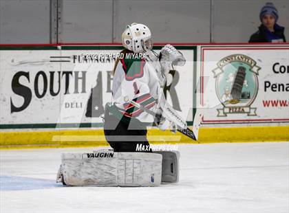 Thumbnail 2 in Pinkerton vs St. Thomas-Dover-Winnacunnet (NHIAA Semifinal) photogallery.
