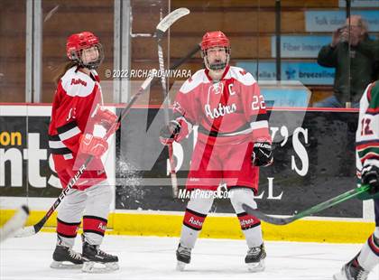 Thumbnail 3 in Pinkerton vs St. Thomas-Dover-Winnacunnet (NHIAA Semifinal) photogallery.